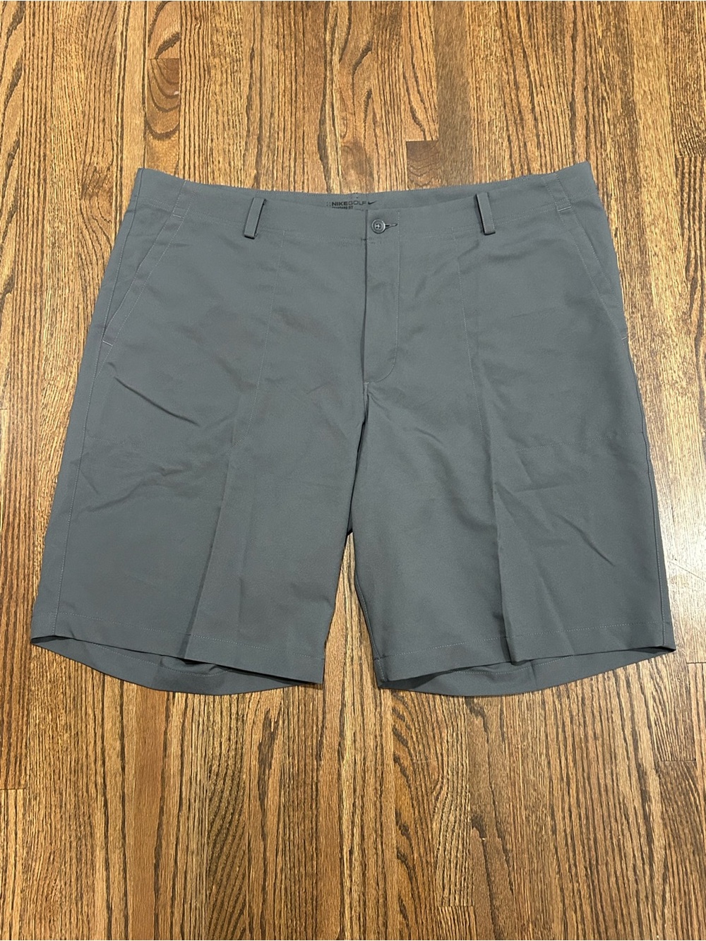 Nike Golf Dri-FIT Gray Golf Shorts Men’s 40 Embroidered Swoosh Performance